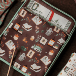 Bogpose Once Upon a Time - polstret book sleeve med forlomme